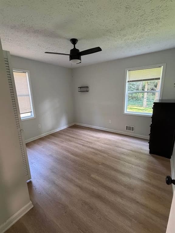 4 bedroom, 2 bathroom, 1,576 sq ft single family residence for rent at 2532 Hidden Hills Dr, Marietta, GA 30066 for $2,299 a month — photo 8