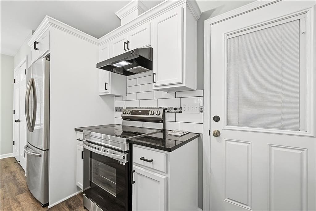 3 bedroom, 2 bathroom, 1,346 sq ft single family residence for sale at 7650 Summit Trail, Riverdale, GA 30274 — photo 10