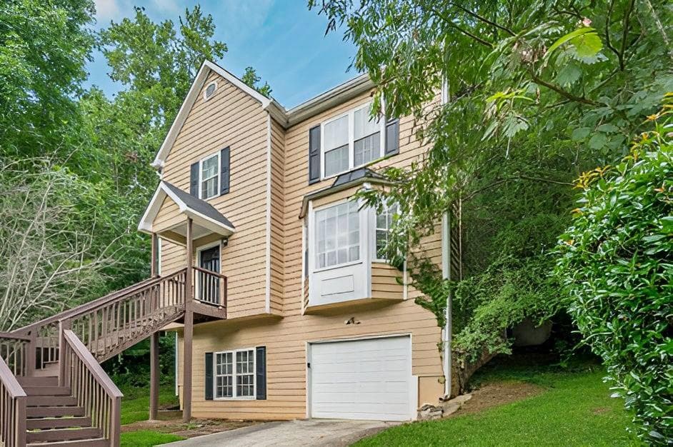 3 bedroom, 3 bathroom, 1,526 sq ft single family residence for sale at 4231 Wexford Downs Way, Acworth, GA 30101 — photo 3