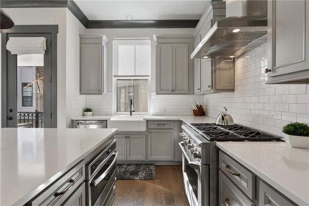3 bedroom, 4 bathroom, 2,440 sq ft single family residence for sale at 504 Broadview Lane, Atlanta, GA 30324 — photo 10
