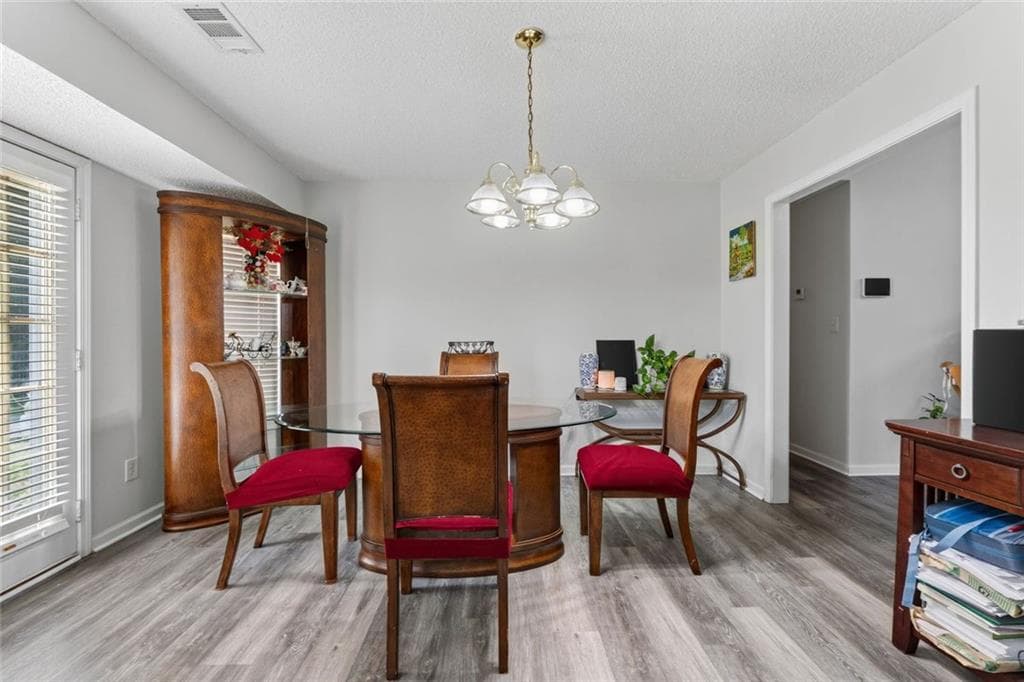 3 bedroom, 2 bathroom, 1,529 sq ft single family residence for sale at 130 Morningside Drive, Jackson, GA 30233 — photo 9