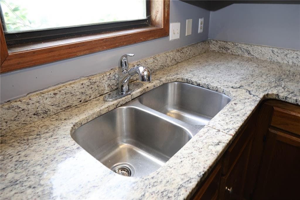 2 bedroom, 3 bathroom, 1,184 sq ft townhouse for rent at 5461 Park Place, Atlanta, GA 30349 for $1,650 a month — photo 9