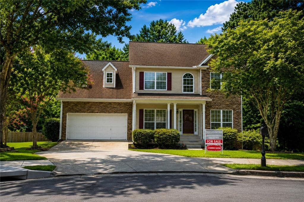 4 bedroom, 4 bathroom, 2,280 sq ft single family residence for sale at 205 Leecroft Court, Sugar Hill, GA 30518 — photo 4