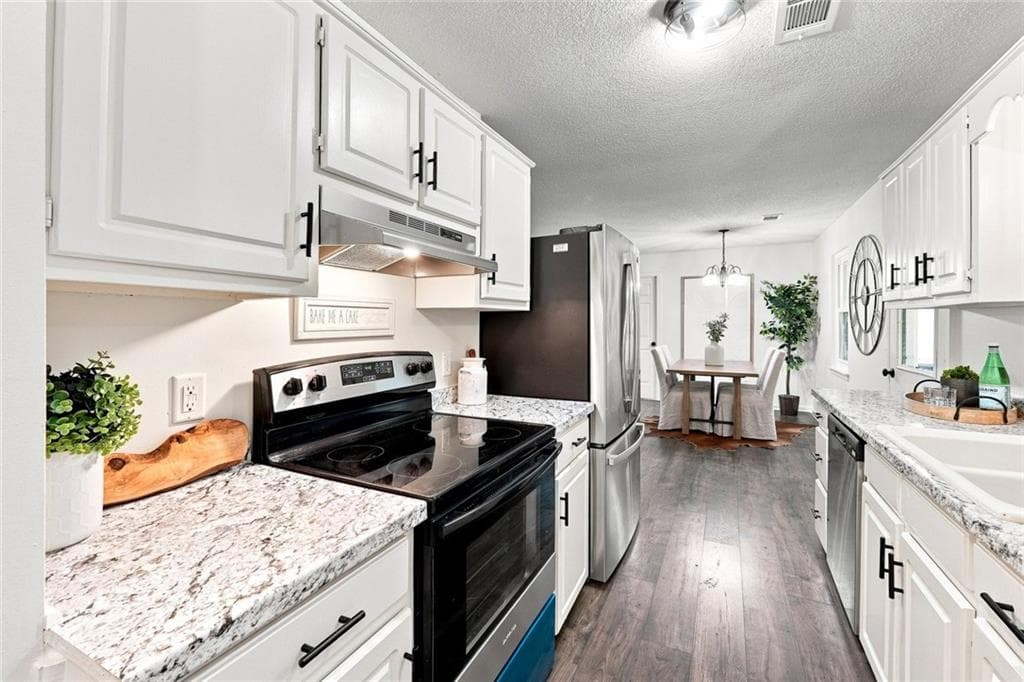 4 bedroom, 2 bathroom, 1,356 sq ft single family residence for sale at 1015 Erwin Hill Church Road, Calhoun, GA 30701 — photo 7