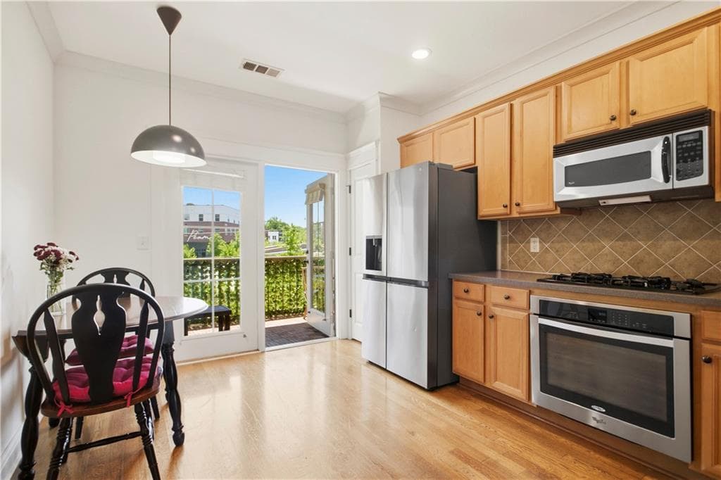 2 bedroom, 2 bathroom, 1,686 sq ft condominium for rent at 655 Mead Street 11, Atlanta, GA 30312 for $2,700 a month — photo 8