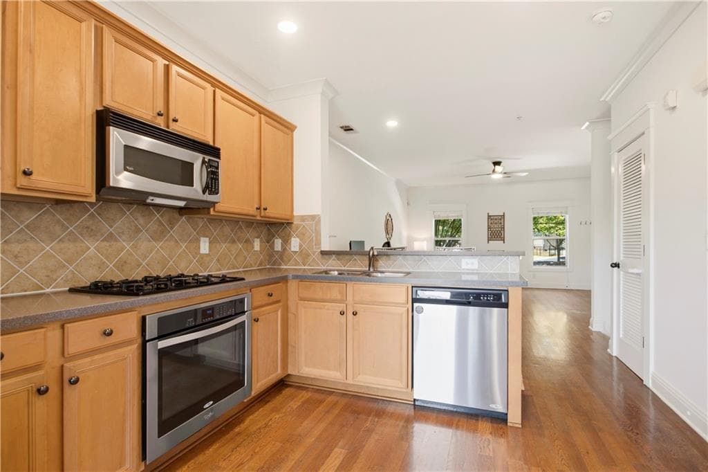 2 bedroom, 2 bathroom, 1,686 sq ft condominium for rent at 655 Mead Street 11, Atlanta, GA 30312 for $2,700 a month — photo 9