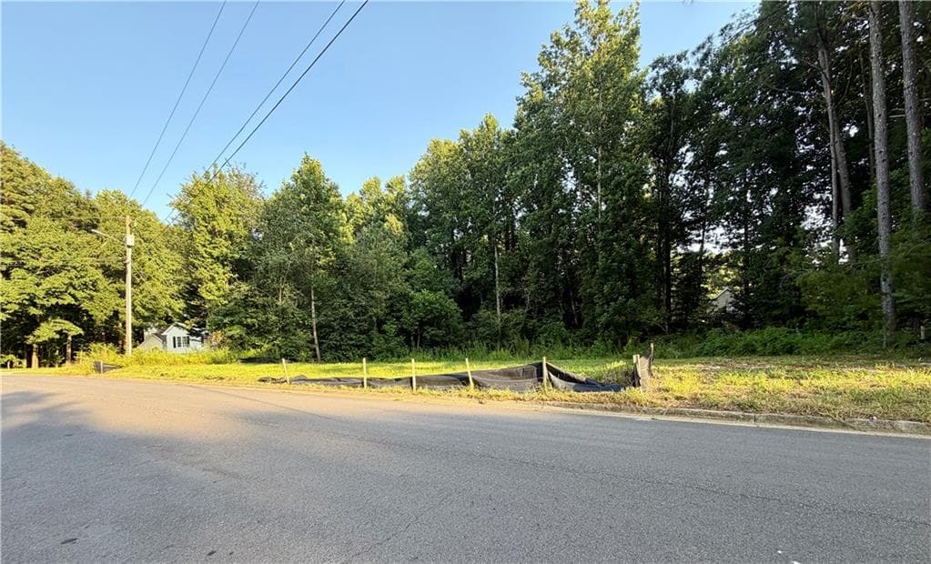 single family residence for sale at 5835 Rolling Oaks Circle, Cumming, GA 30040 — photo 10