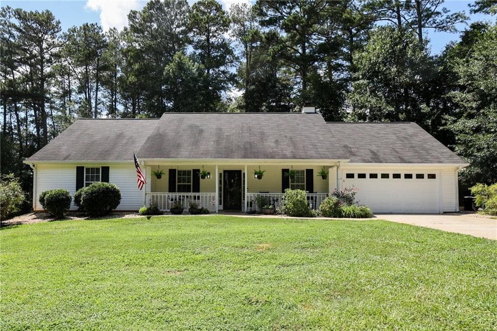 3 bedroom, 2 bathroom, 1,577 sq ft single family residence under contract at 531 Cedar Ridge Road, Monroe, GA 30656