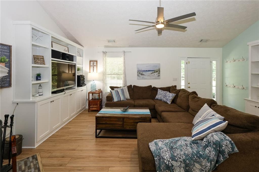 3 bedroom, 2 bathroom, 1,577 sq ft single family residence under contract at 531 Cedar Ridge Road, Monroe, GA 30656 — photo 6