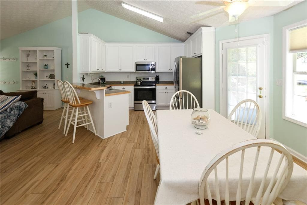 3 bedroom, 2 bathroom, 1,577 sq ft single family residence under contract at 531 Cedar Ridge Road, Monroe, GA 30656 — photo 8