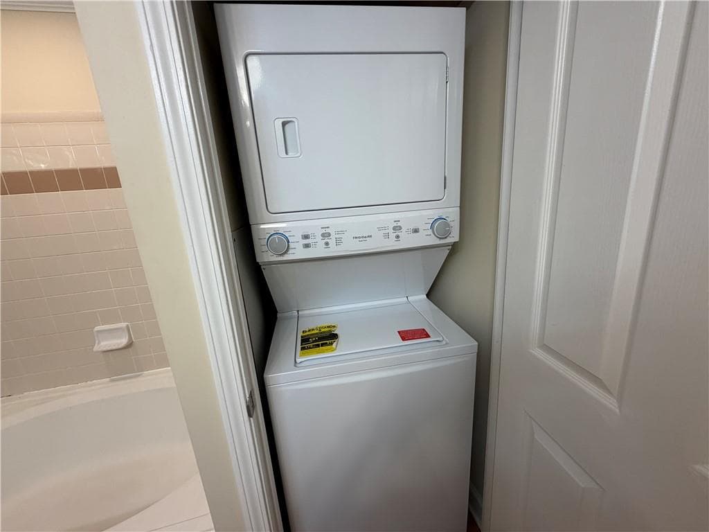 1 bedroom, 1 bathroom, 764 sq ft condominium for rent at 1101 Juniper Street 77, Atlanta, GA 30309 for $1,900 a month — photo 9