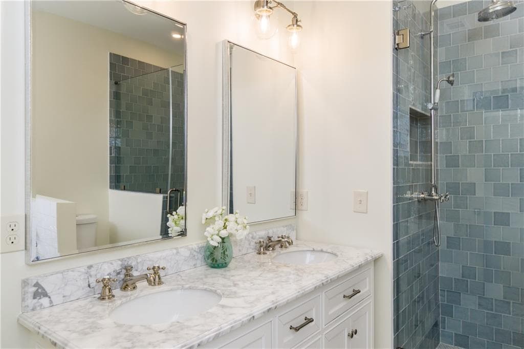 3 bedroom, 3 bathroom, 1,700 sq ft single family residence for sale at 3117 Semmes Street, East Point, GA 30344 — photo 9