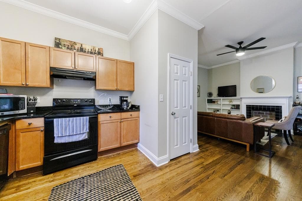 3 bedroom, 2 bathroom, 1,324 sq ft single family residence for rent at 358 Clifford Avenue, Atlanta, GA 30317 for $2,850 a month — photo 6