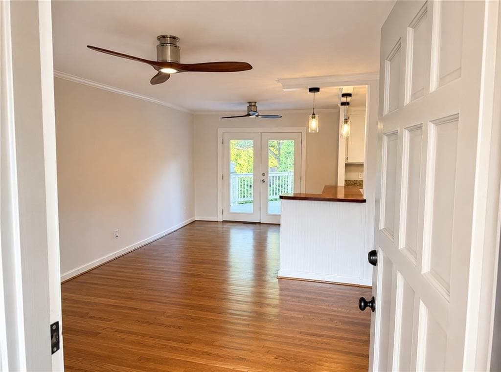 5 bedroom, 3 bathroom, 2,300 sq ft single family residence for sale at 6040 Pine Mountain Road, Kennesaw, GA 30152 — photo 9