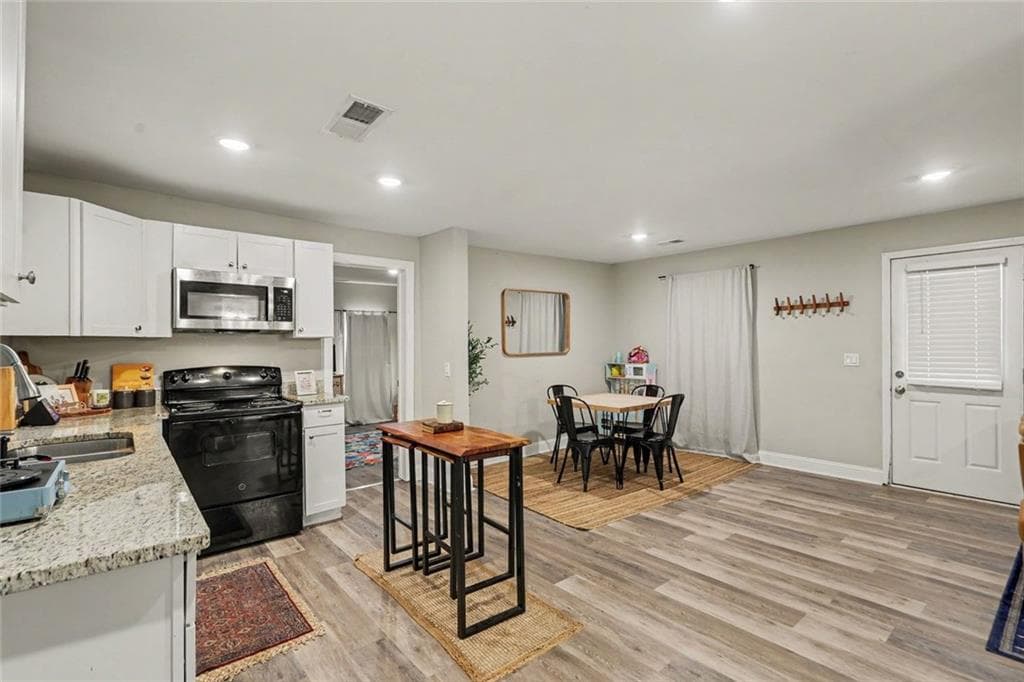 2 bedroom, 2 bathroom, 1,060 sq ft single family residence for sale at 118 McElroy Street, Bowdon, GA 30108 — photo 3