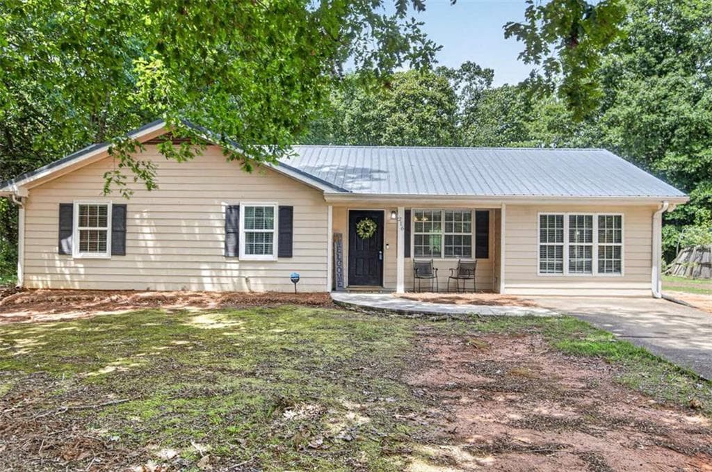 3 bedroom, 2 bathroom, 1,344 sq ft single family residence for sale at 216 Brooks Lane, Winder, GA 30680 — photo 1 of 31