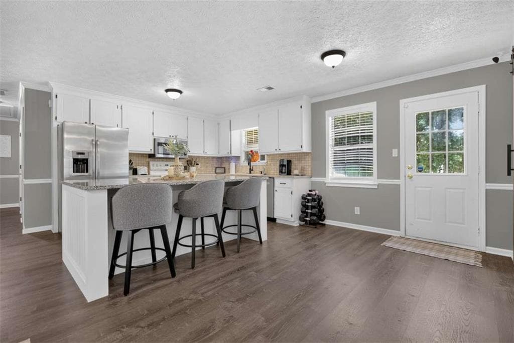 3 bedroom, 2 bathroom, 1,344 sq ft single family residence for sale at 216 Brooks Lane, Winder, GA 30680 — photo 5