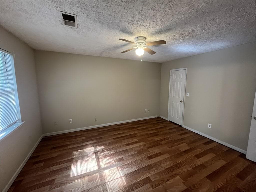duplex for sale at 5913 Summerglen Lane, Atlanta, GA 30349 — photo 9