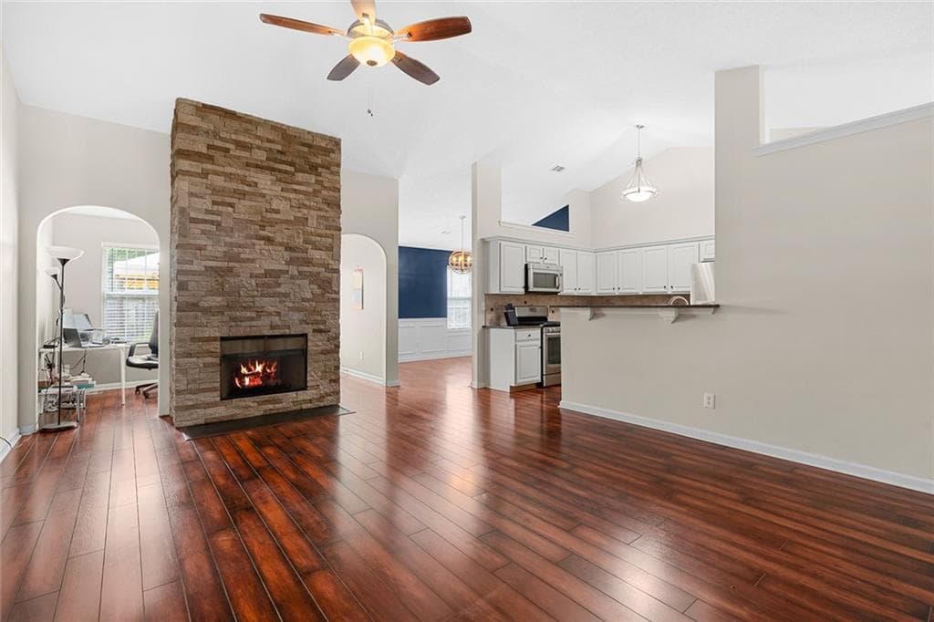 3 bedroom, 2 bathroom, 1,568 sq ft single family residence for rent at 1755 Arborwood Drive, Grayson, GA 30017 for $2,100 a month — photo 9