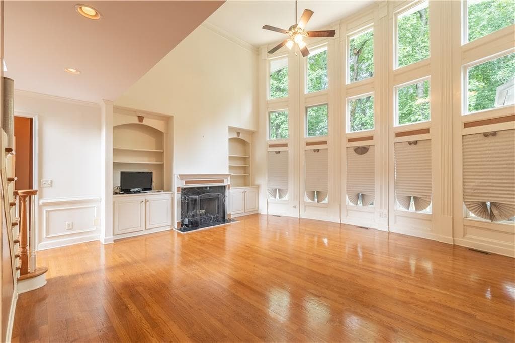 5 bedroom, 4 bathroom, 3,528 sq ft single family residence under contract at 5035 Highland Lake Drive, Atlanta, GA 30349 — photo 3