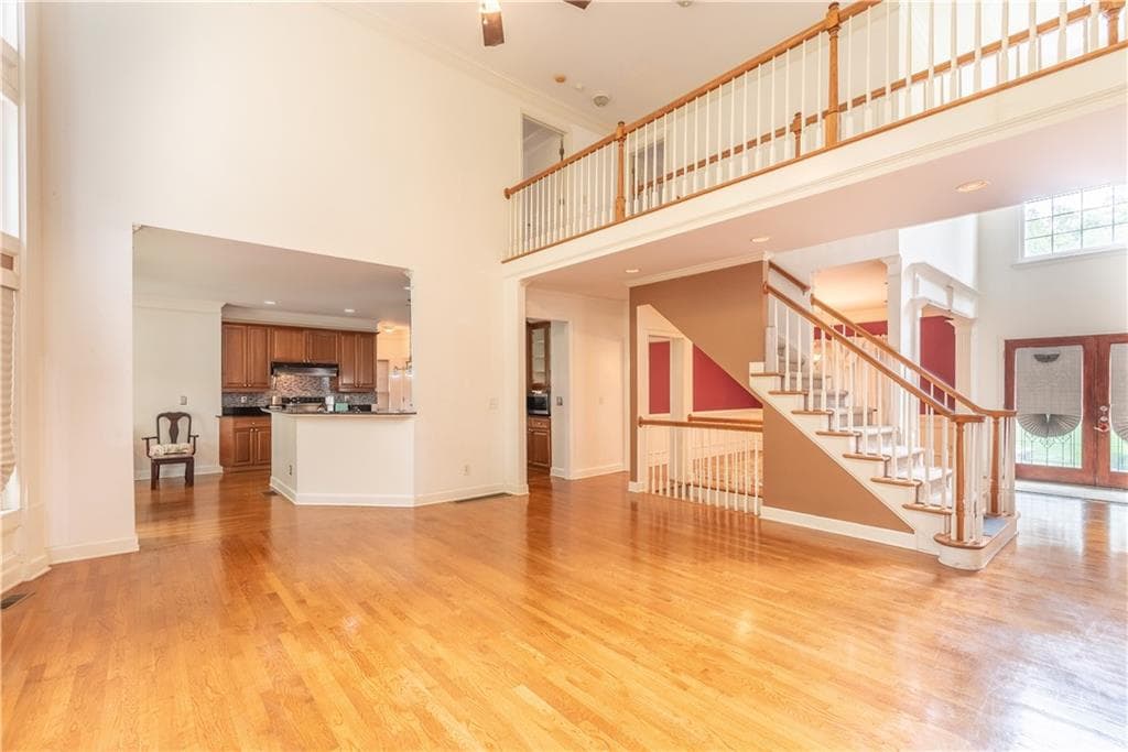 5 bedroom, 4 bathroom, 3,528 sq ft single family residence under contract at 5035 Highland Lake Drive, Atlanta, GA 30349 — photo 4