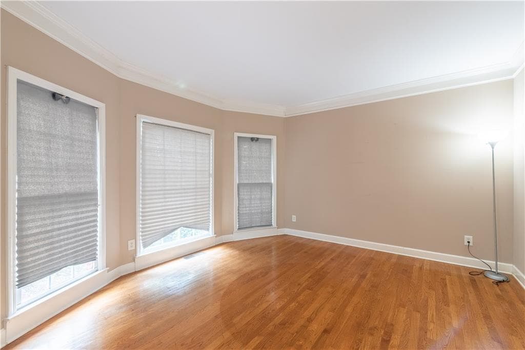 5 bedroom, 4 bathroom, 3,528 sq ft single family residence under contract at 5035 Highland Lake Drive, Atlanta, GA 30349 — photo 7