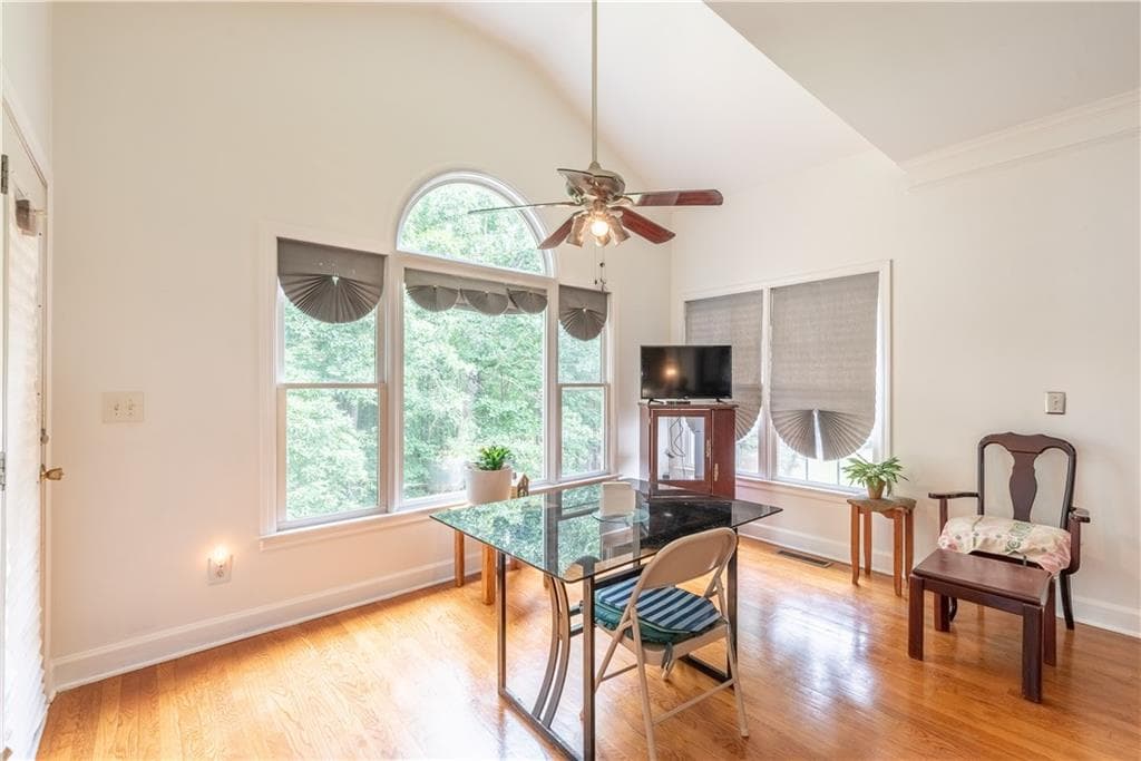 5 bedroom, 4 bathroom, 3,528 sq ft single family residence under contract at 5035 Highland Lake Drive, Atlanta, GA 30349 — photo 10