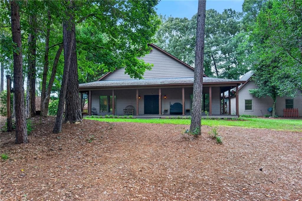 3 bedroom, 3 bathroom, 2,463 sq ft single family residence for sale at 1369 Mobley Bridge Road, Hogansville, GA 30230