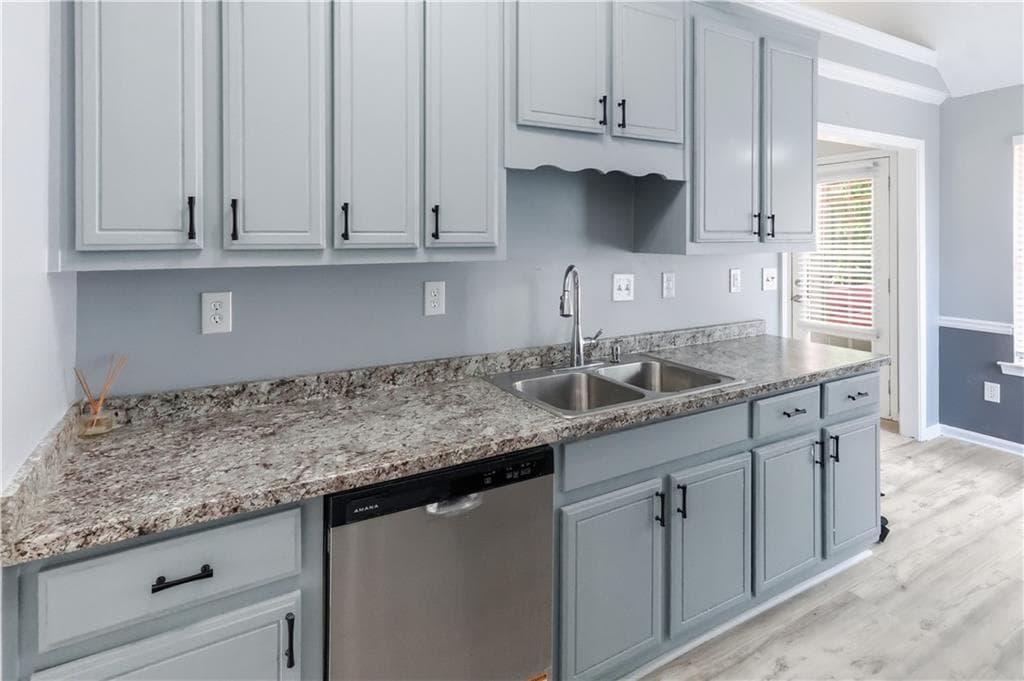 4 bedroom, 3 bathroom, 1,371 sq ft single family residence for sale at 165 Syracuse Lane, Covington, GA 30016 — photo 10