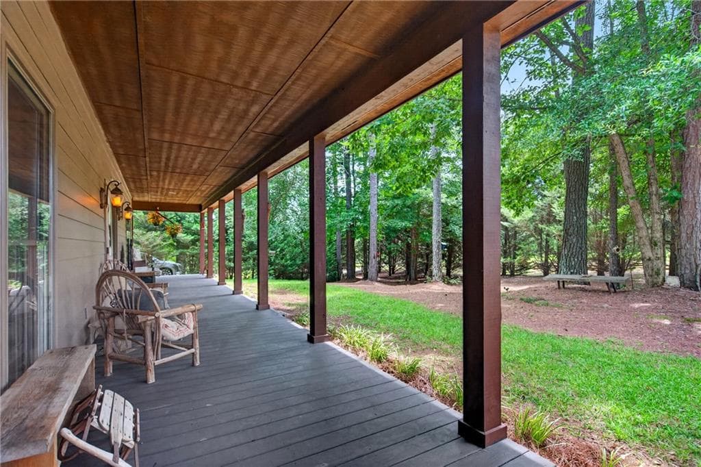 3 bedroom, 3 bathroom, 2,463 sq ft single family residence for sale at 1369 Mobley Bridge Road, Hogansville, GA 30230 — photo 4