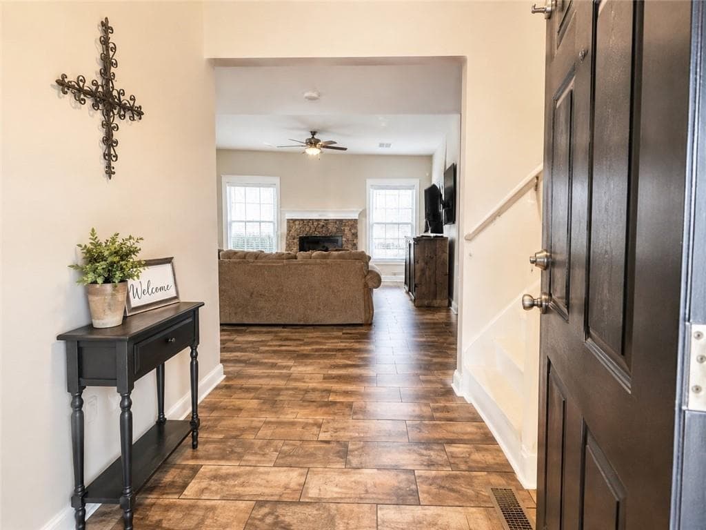 4 bedroom, 1 bathroom, 3,906 sq ft single family residence for sale at 928 Mulberry Fields Cove, Auburn, GA 30011 — photo 8