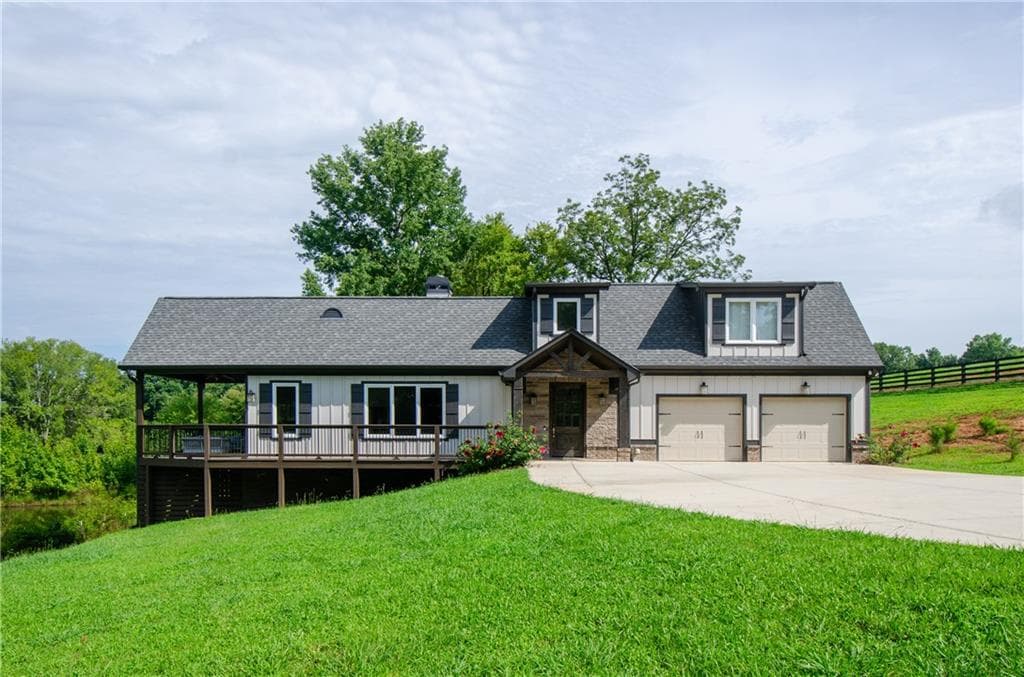3 bedroom, 3 bathroom, 1,844 sq ft single family residence for sale at 161 Hensley Lane, Hoschton, GA 30548 — photo 1 of 48
