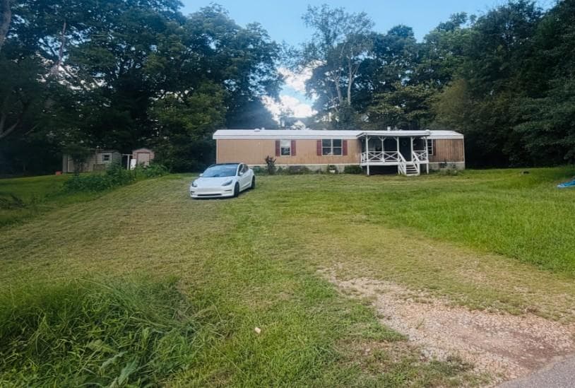 3 bedroom, 2 bathroom, 924 sq ft single family residence for sale at 5814 Church Street, Flowery Branch, GA 30542 — photo 1 of 23