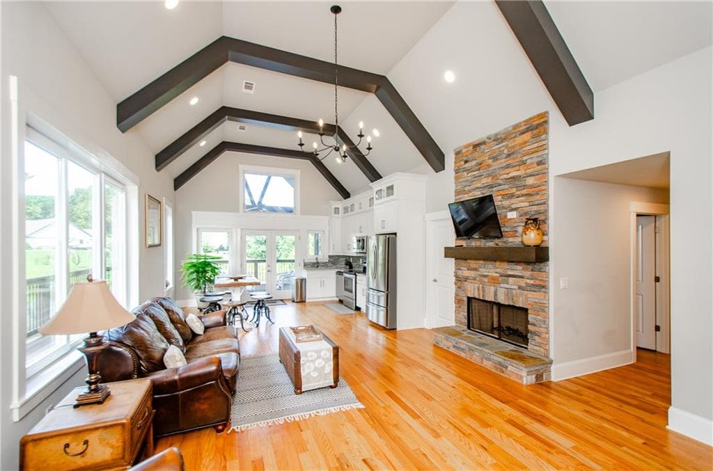3 bedroom, 3 bathroom, 1,844 sq ft single family residence for sale at 161 Hensley Lane, Hoschton, GA 30548 — photo 7