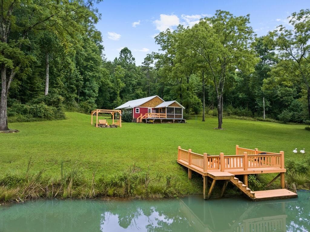 2 bedroom, 1 bathroom, 882 sq ft single family residence for sale at 30 Seabolt, Morganton, GA 30560 — photo 7