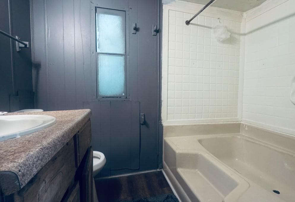 3 bedroom, 2 bathroom, 924 sq ft single family residence for sale at 5814 Church Street, Flowery Branch, GA 30542 — photo 6