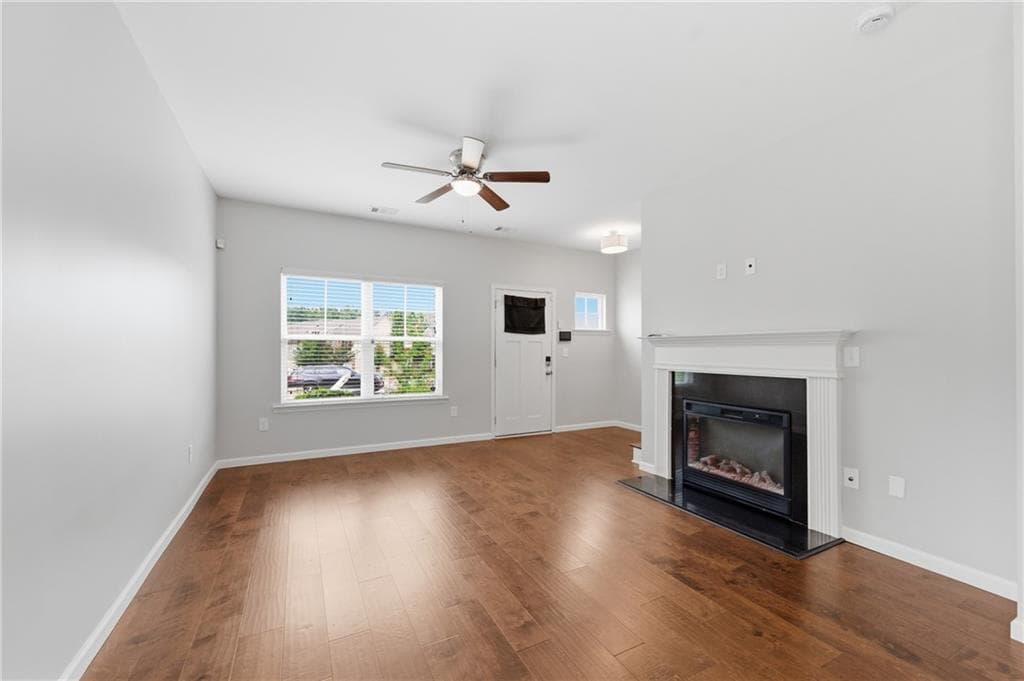 3 bedroom, 3 bathroom, 1,524 sq ft townhouse under contract at 886 Ambient Way, Atlanta, GA 30331 — photo 5