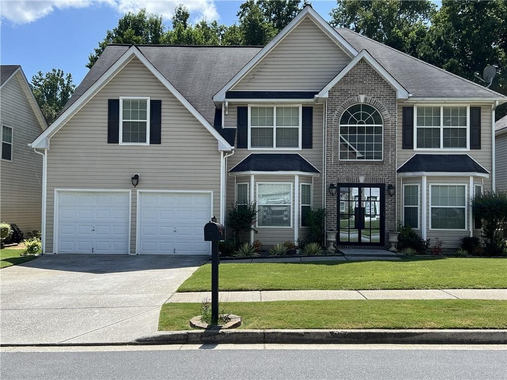 5 bedroom, 3 bathroom, 3,355 sq ft single family residence for sale at 4405 Ivy Fork Drive, Loganville, GA 30052