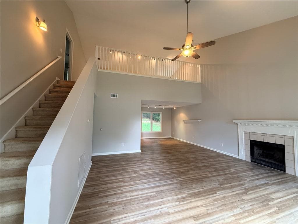 3 bedroom, 2 bathroom, 2,060 sq ft single family residence for sale at 150 Ocee View Court, Johns Creek, GA 30022 — photo 4