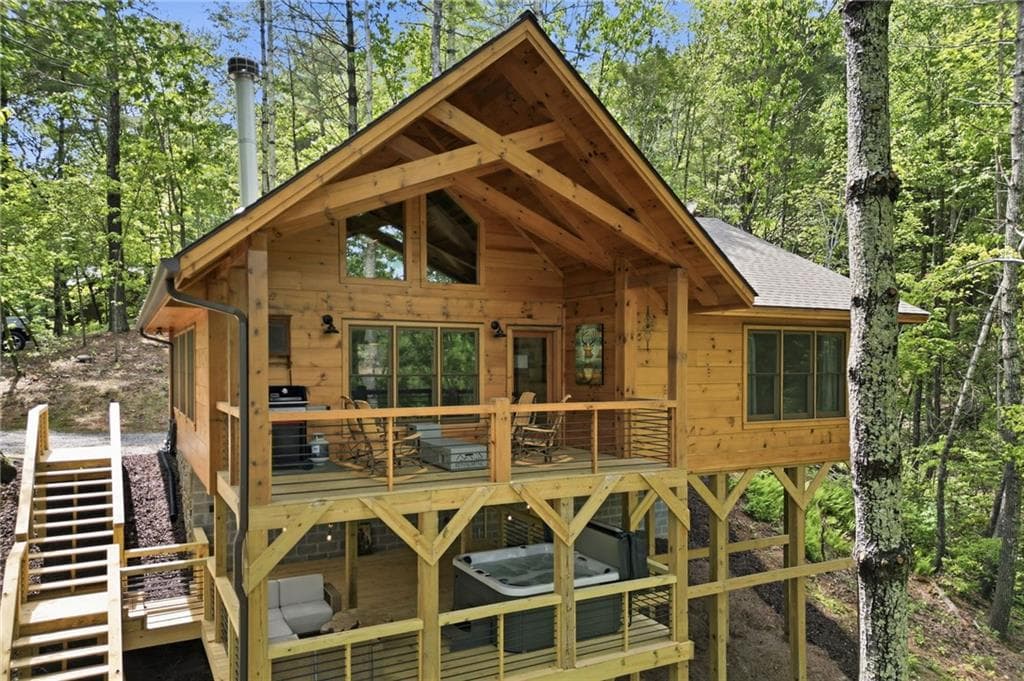 2 bedroom, 2 bathroom, 2,242 sq ft single family residence for sale at 85 Christopher Drive, Ellijay, GA 30540