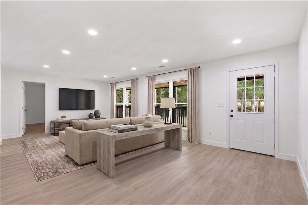 5 bedroom, 3 bathroom, 3,000 sq ft single family residence for sale at 3736 Airline Road, Mcdonough, GA 30252 — photo 5