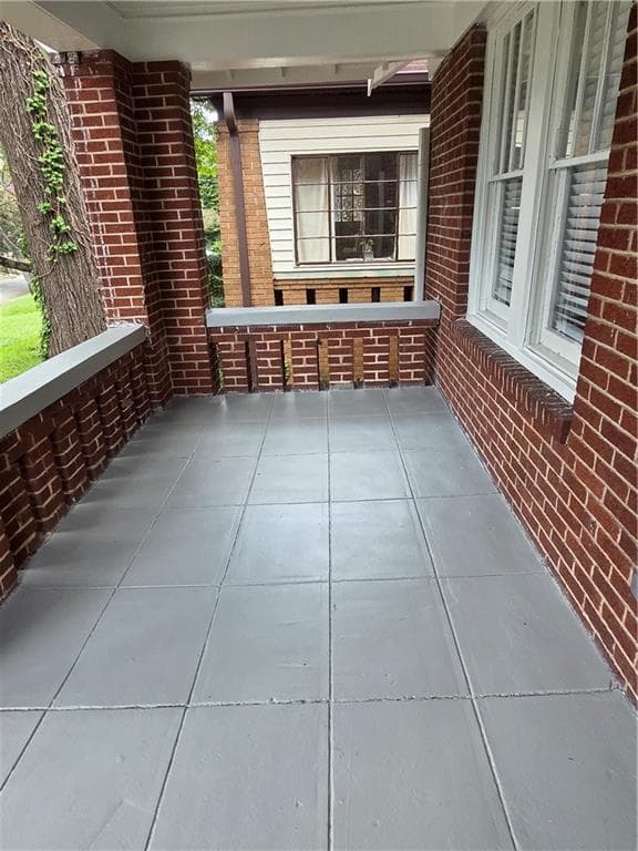 4 bedroom, 2 bathroom, 2,689 sq ft single family residence for sale at 1025 Katherwood Drive, Atlanta, GA 30310 — photo 6