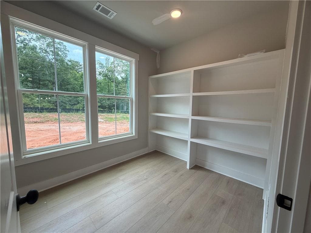 4 bedroom, 4 bathroom, 2,374 sq ft single family residence under contract at 104 Springtime Way, Monroe, GA 30655 — photo 7