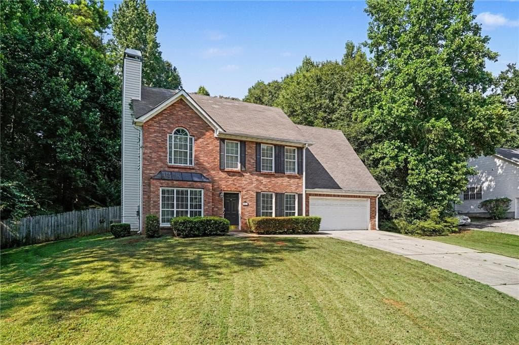 4 bedroom, 3 bathroom, 2,016 sq ft single family residence for sale at 1011 Crown River Parkway, Mcdonough, GA 30252