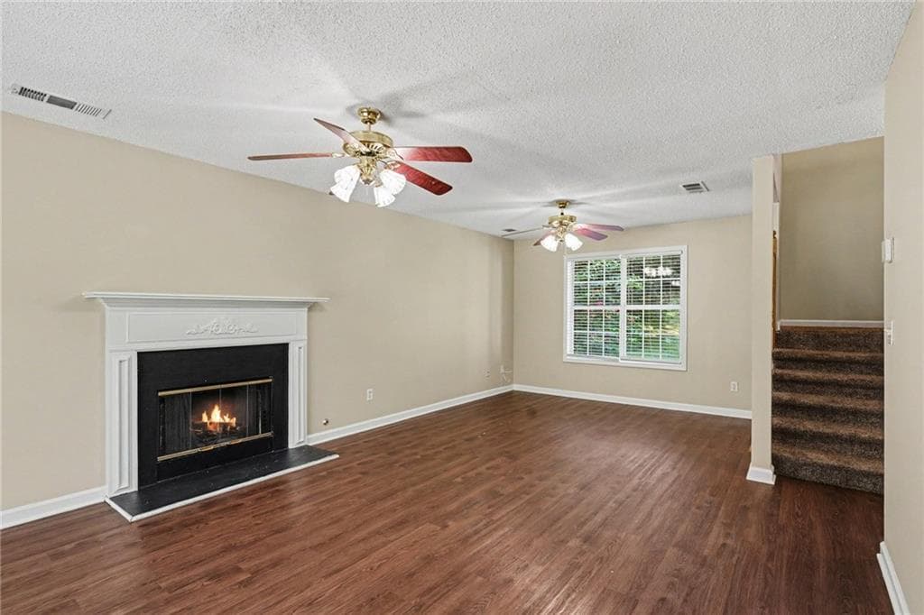 4 bedroom, 3 bathroom, 2,016 sq ft single family residence for sale at 1011 Crown River Parkway, Mcdonough, GA 30252 — photo 6