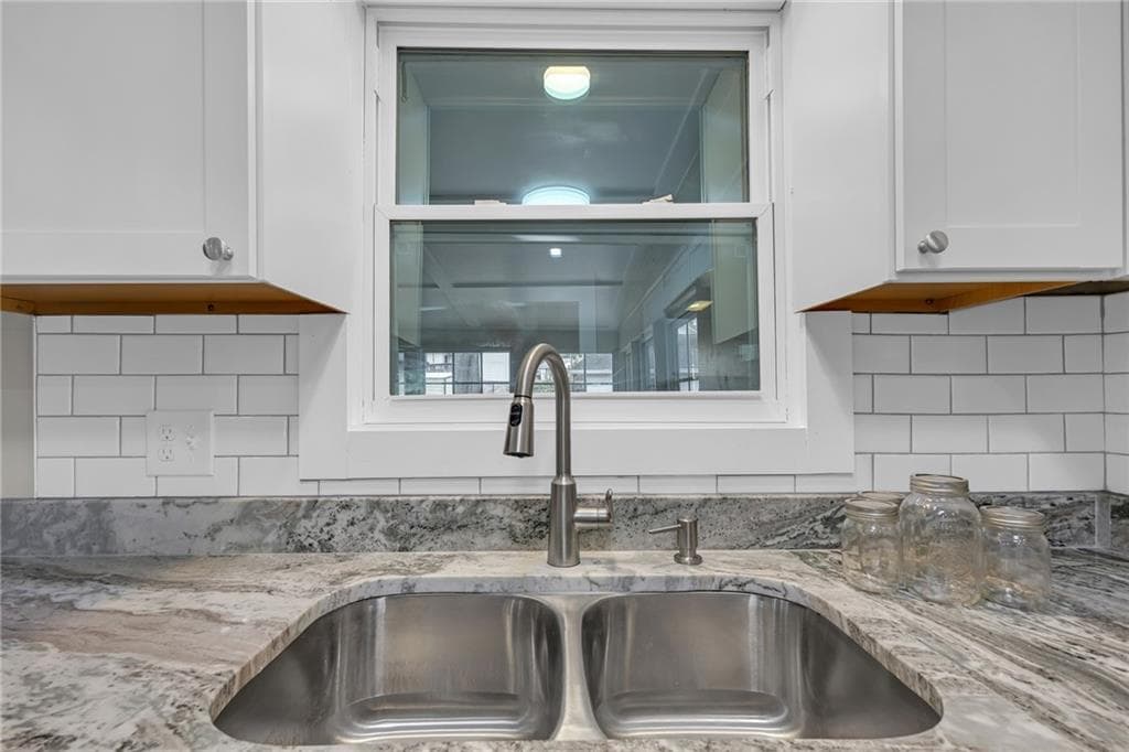 3 bedroom, 2 bathroom, 1,277 sq ft single family residence under contract at 2391 Prestige Valley Court, Morrow, GA 30260 — photo 8