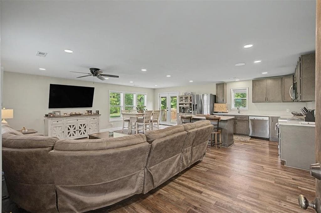 2 bedroom, 2 bathroom, 1,250 sq ft single family residence for sale at 1895 County Road 78, Centre, AL 35960 — photo 10