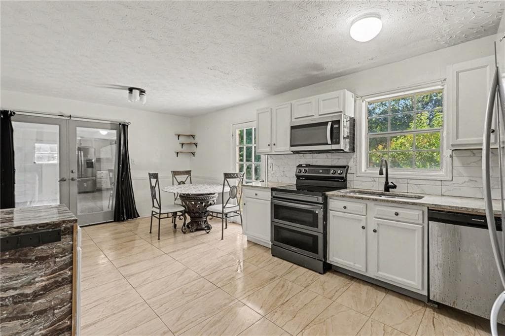 3 bedroom, 2 bathroom, 1,900 sq ft single family residence for sale at 6184 Marilla Street, Douglasville, GA 30135 — photo 6
