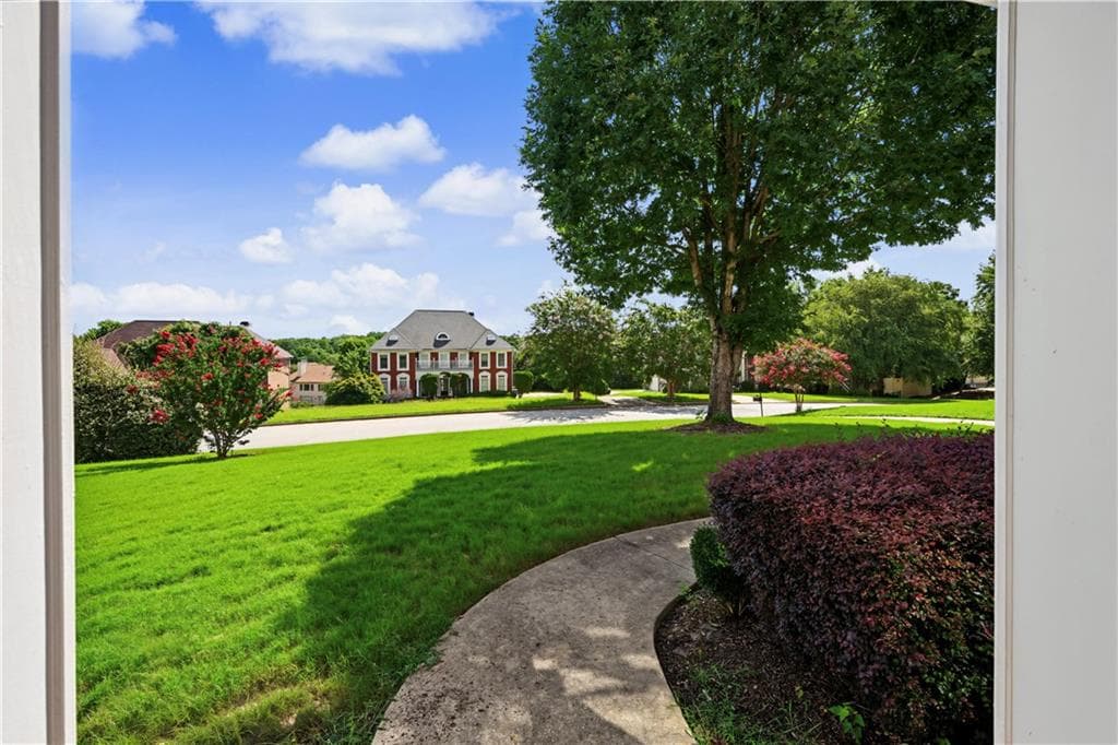 5 bedroom, 4 bathroom, 3,460 sq ft single family residence for sale at 5220 Stone Croft Trail, Atlanta, GA 30331 — photo 5