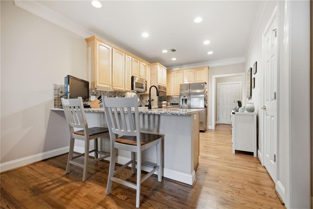 4 bedroom, 3 bathroom, 2,760 sq ft townhouse for sale at 1515 Liberty Lane, Roswell, GA 30075 — photo 8